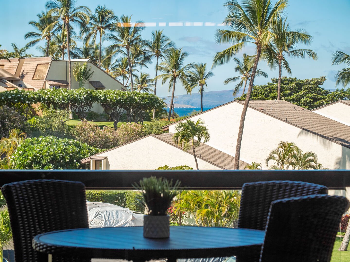 Lanai Table