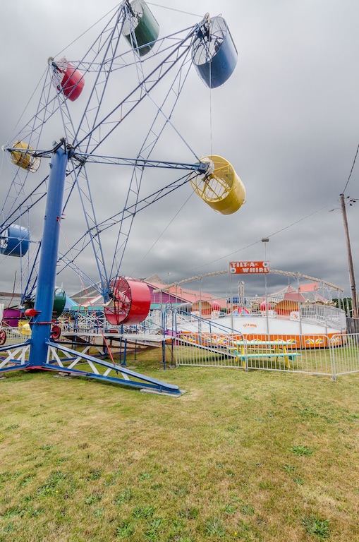Wander down to the rides, 5 blocks away.