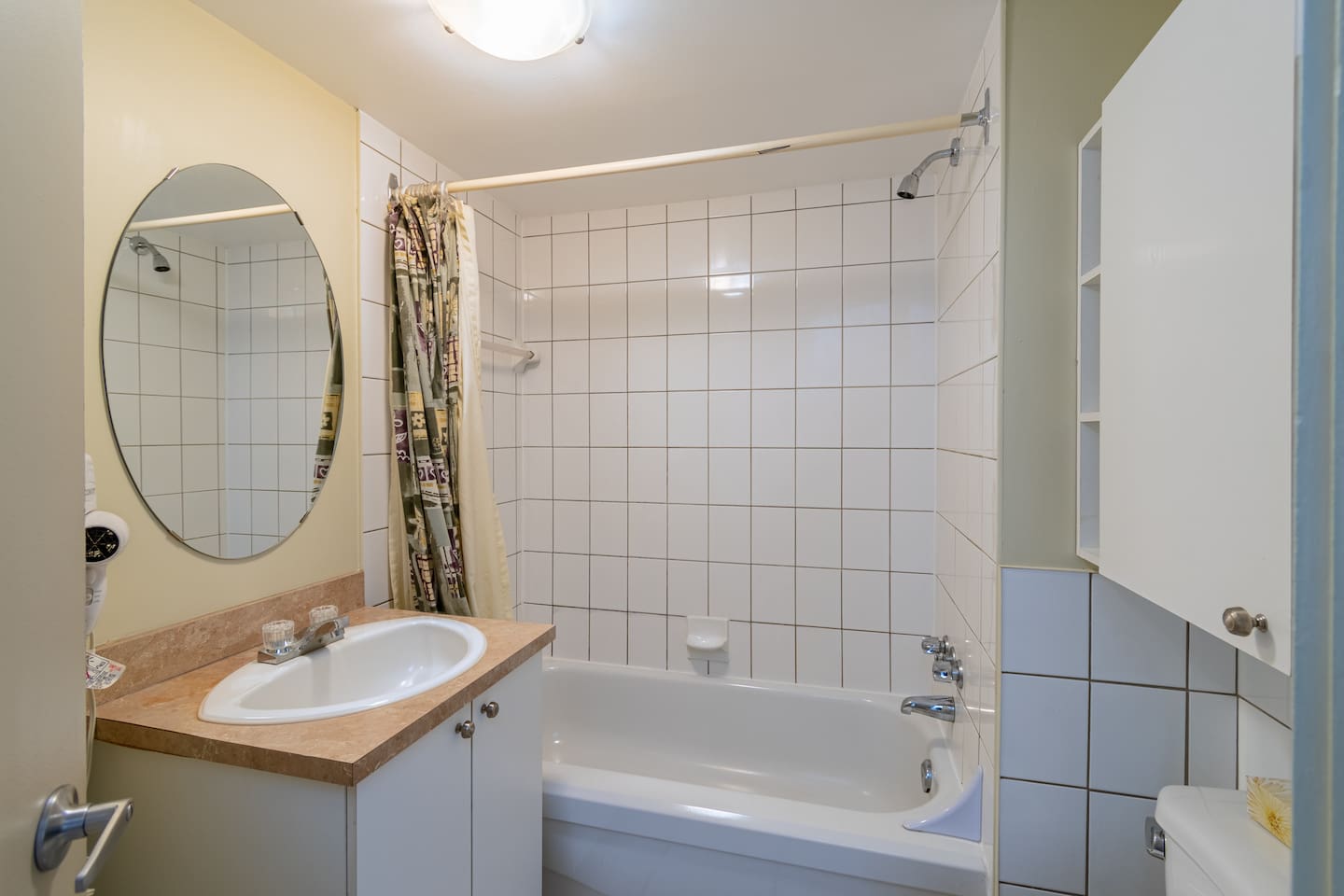  Modern bathroom designed with everyday comfort mind