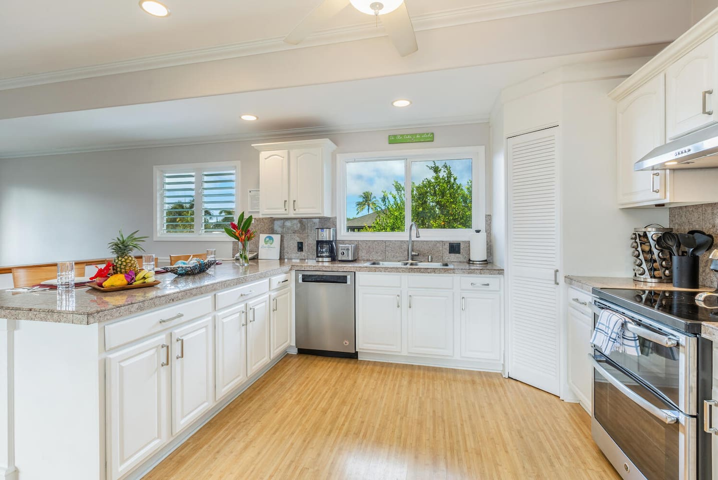 Main Kitchen - Upstairs