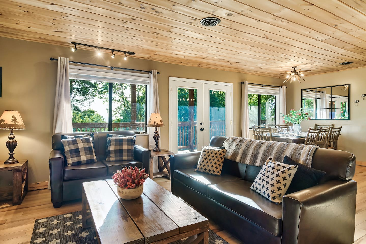 Main level living room