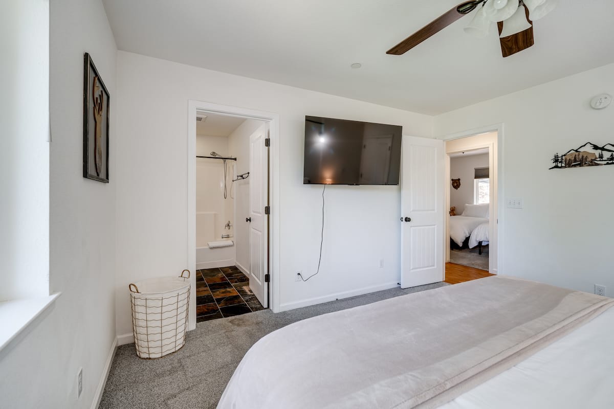 Private ensuite bathroom connected to the primary bedroom