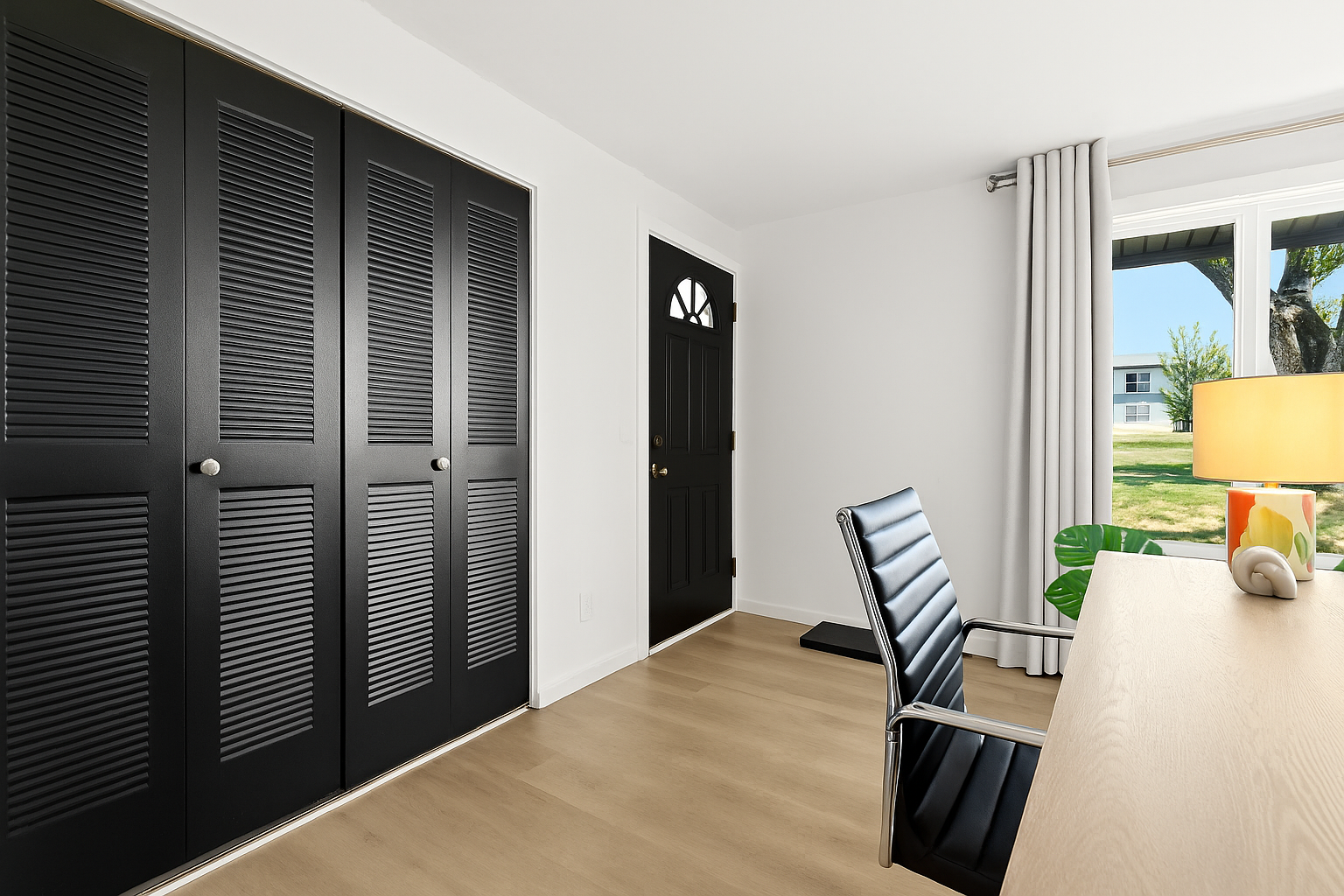 Simple, secure, and functional—this entryway features ample storage and quick access to everything you need upon arrival.