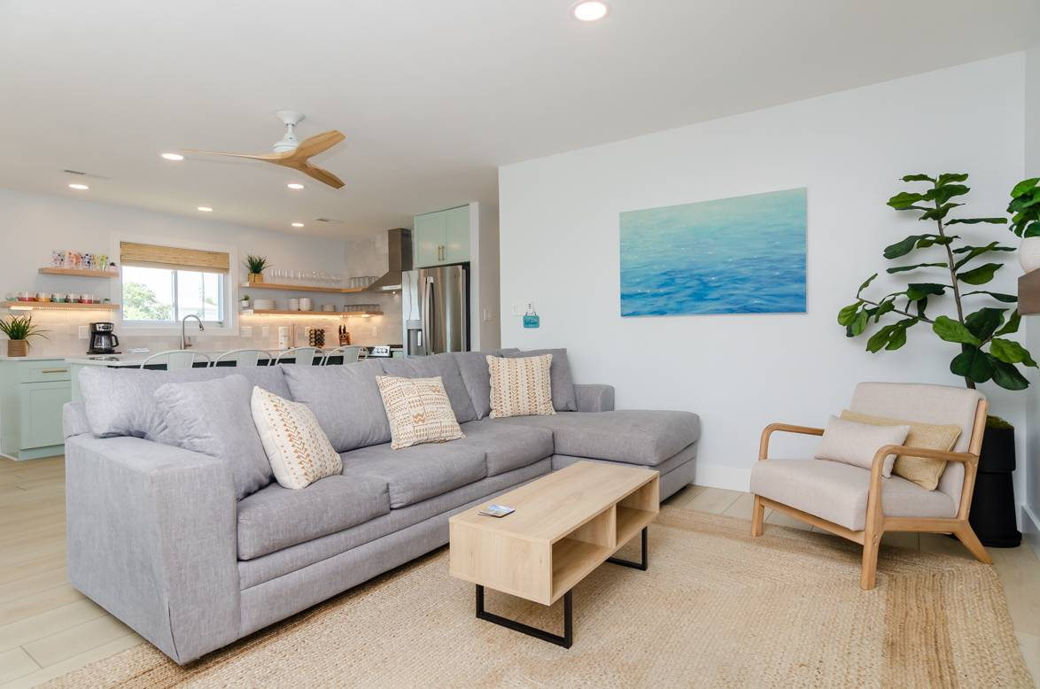 Open Living, Kitchen, & Dining Space