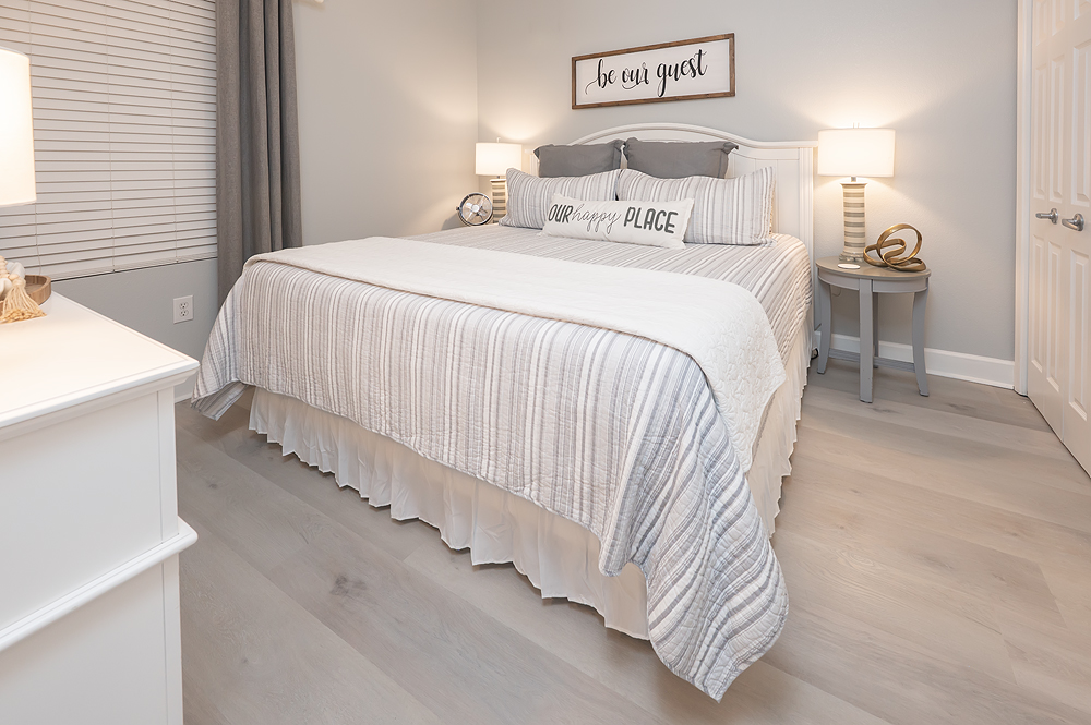 Coastal king comfort awaits