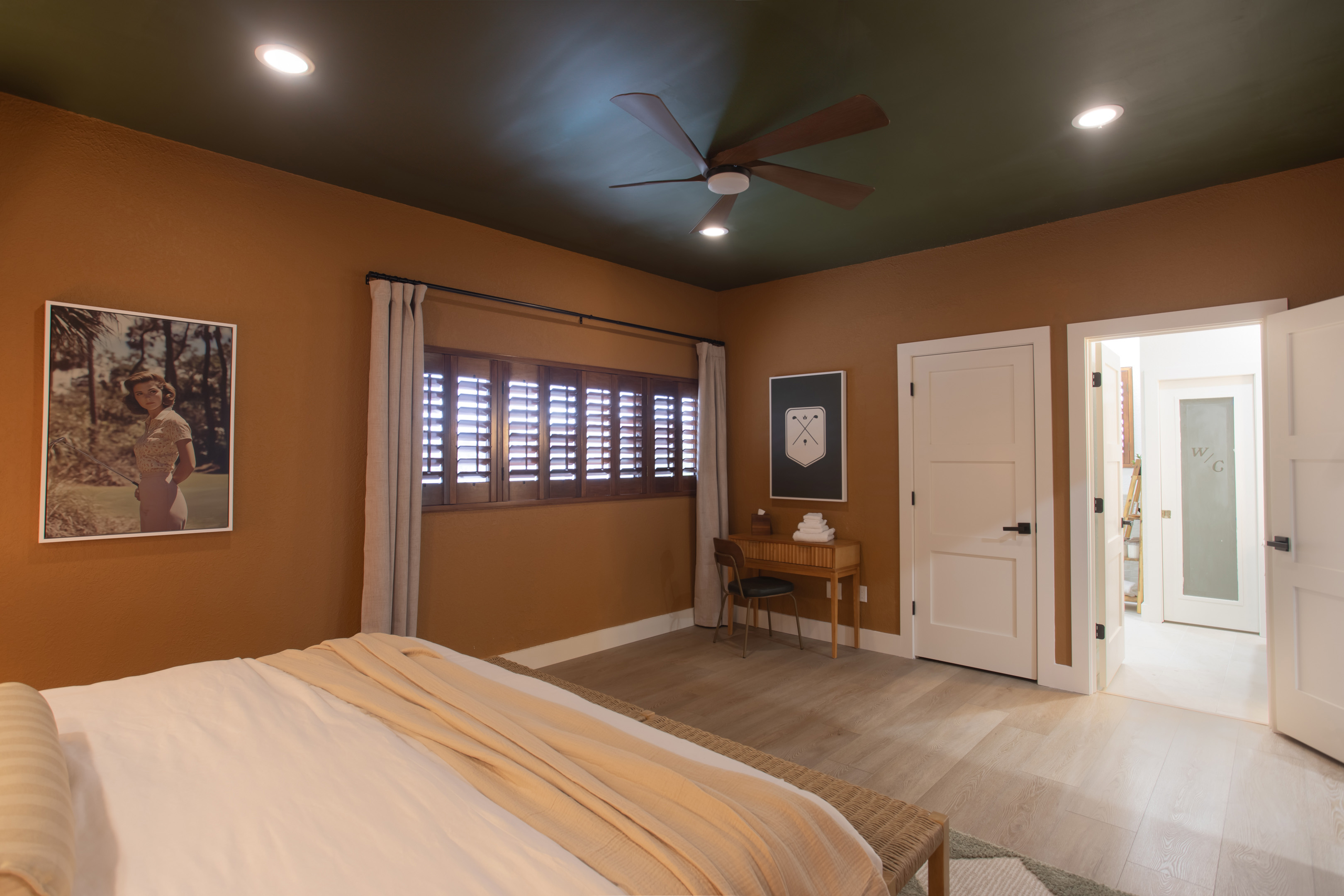 Starting in December, an additional twin day bed+trundle will be under this window providing an additional 2 beds for guests to maximize or spread out.