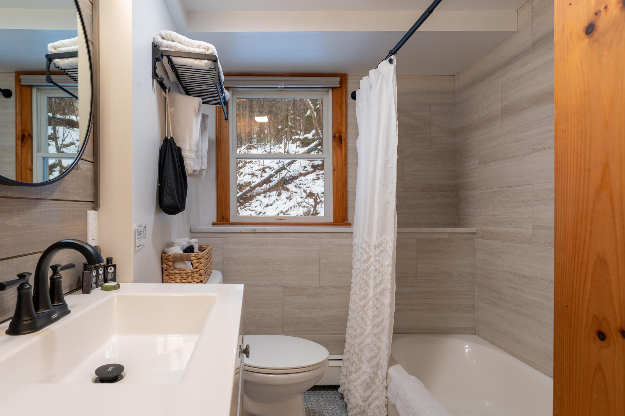 1st Floor full bathroom with tub/shower combo