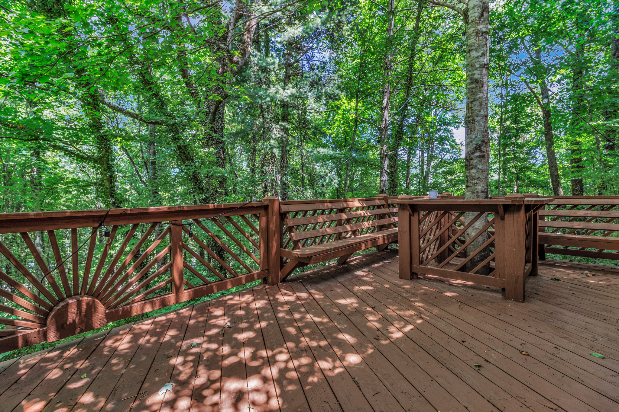 Treehouse-like Deck