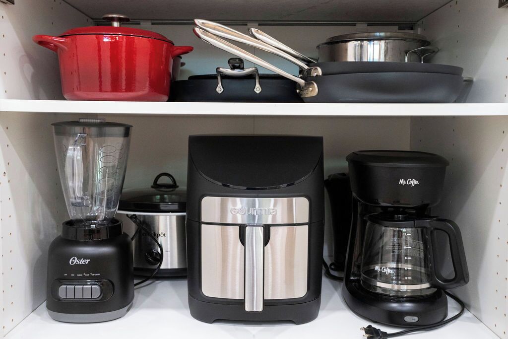 Some additional appliances: coffee pot, air-fryer, blender, crockpot, and more!