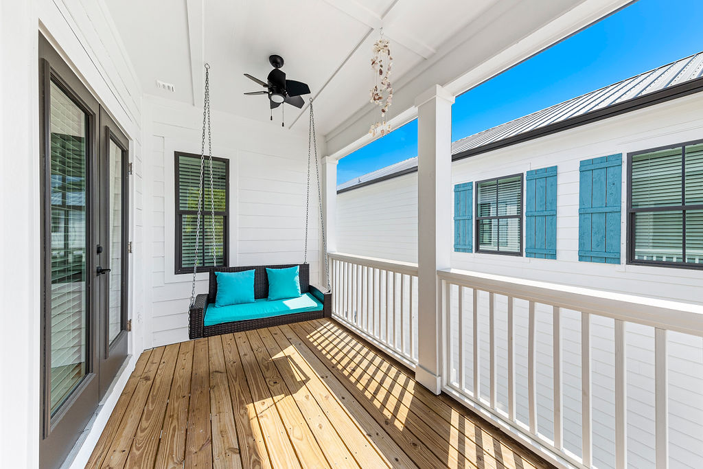 Swing on Private Upper Deck, Ideal for Morning Coffee and Evening Relaxation