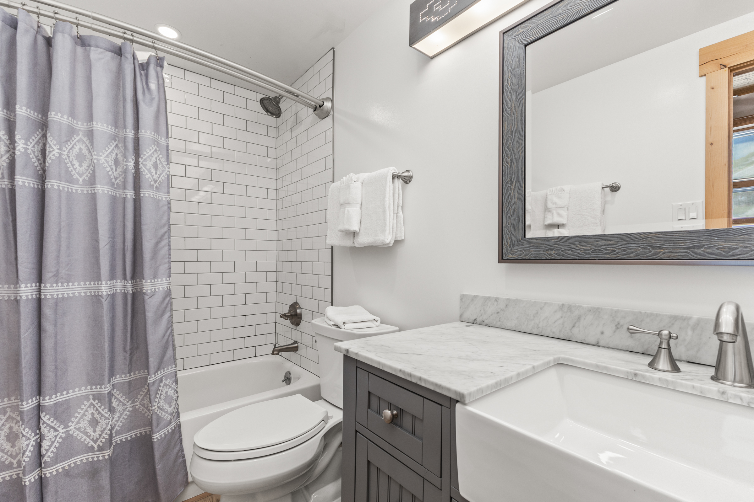 Ensuite Bathroom 1 | Shower and BathTub Combo