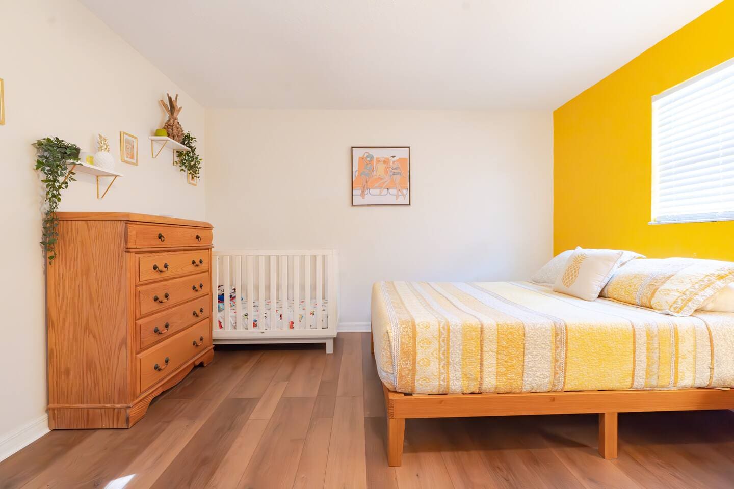 Pineapple Room Crib