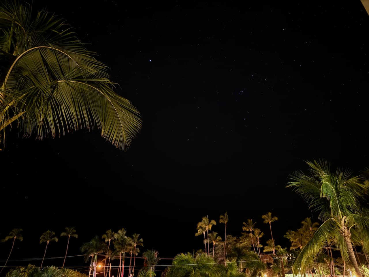 Gorgeous ocean and stars view from the lanai 