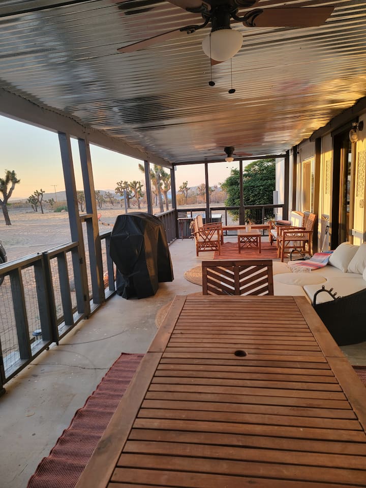 Spacious covered porch