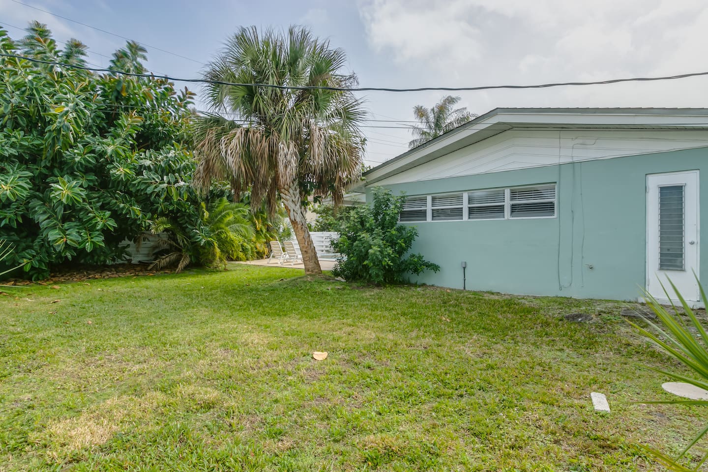 Private Side Yard (Yard is Fully Fenced In)