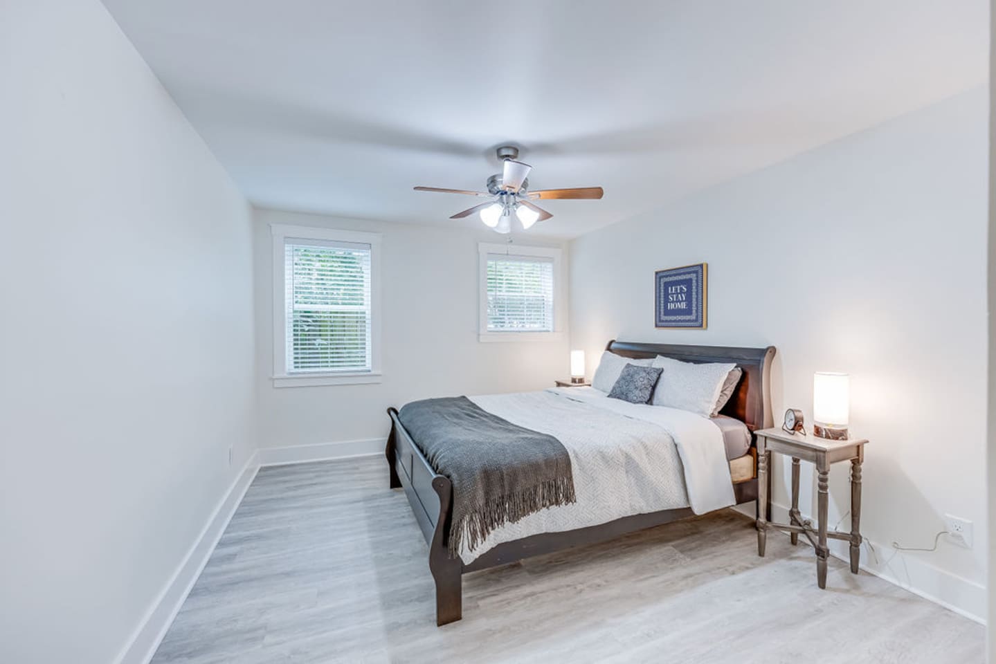 Bedroom details.