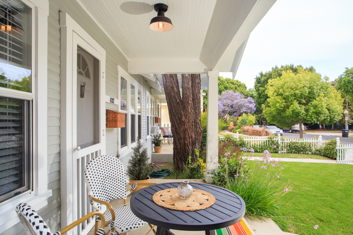 Quiet, cul-de-sac street in residential neighborhood