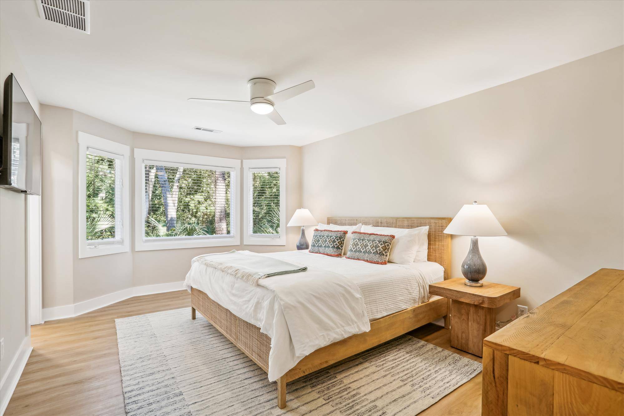 4th bedroom features a King bed