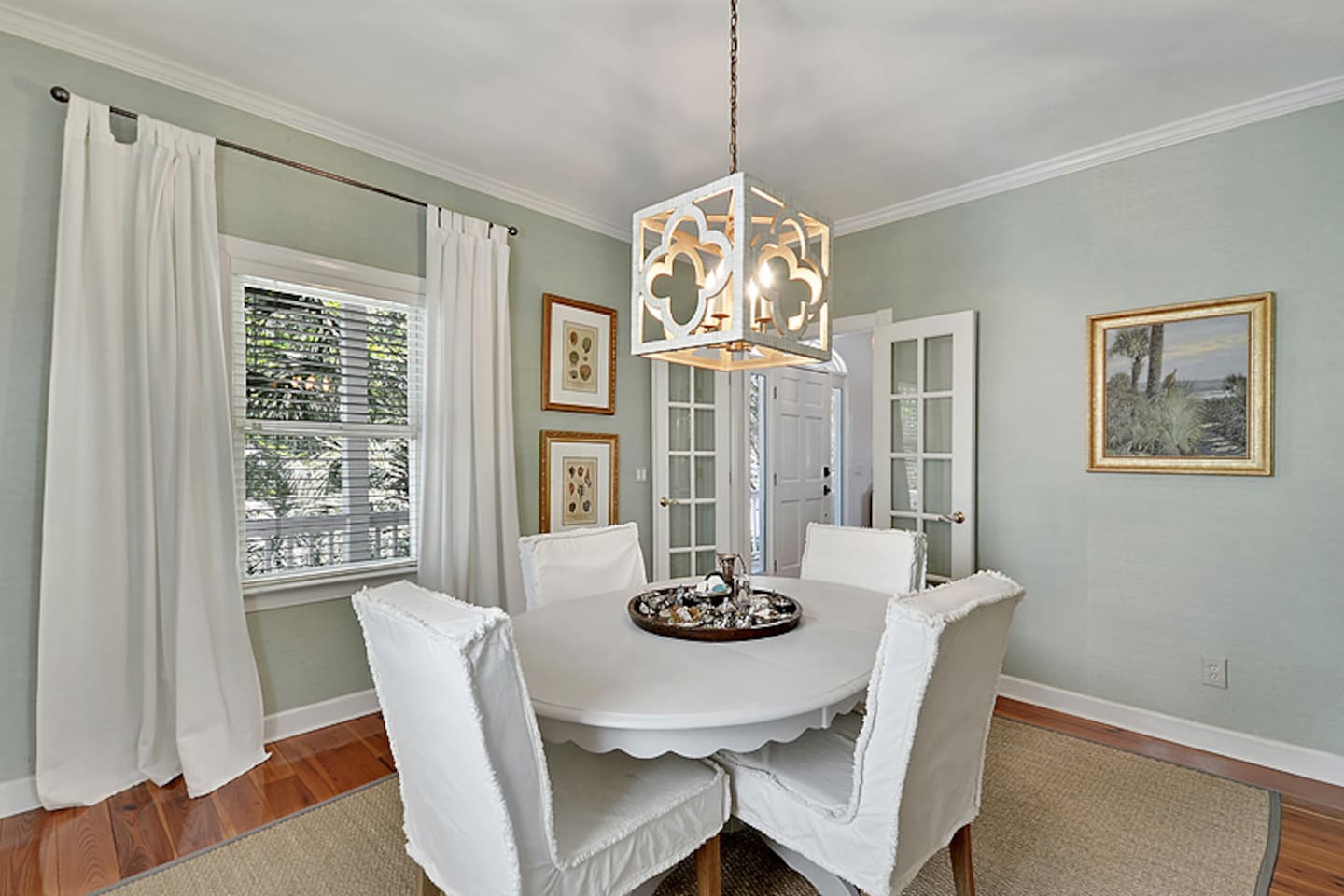 Formal Dining Room (Seats 4)