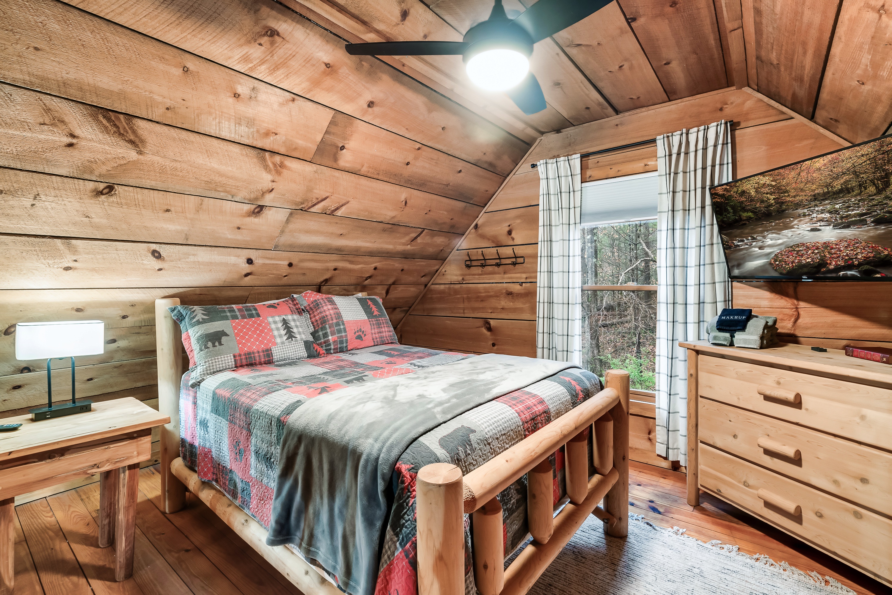 Another bedroom ready for a good night's sleep