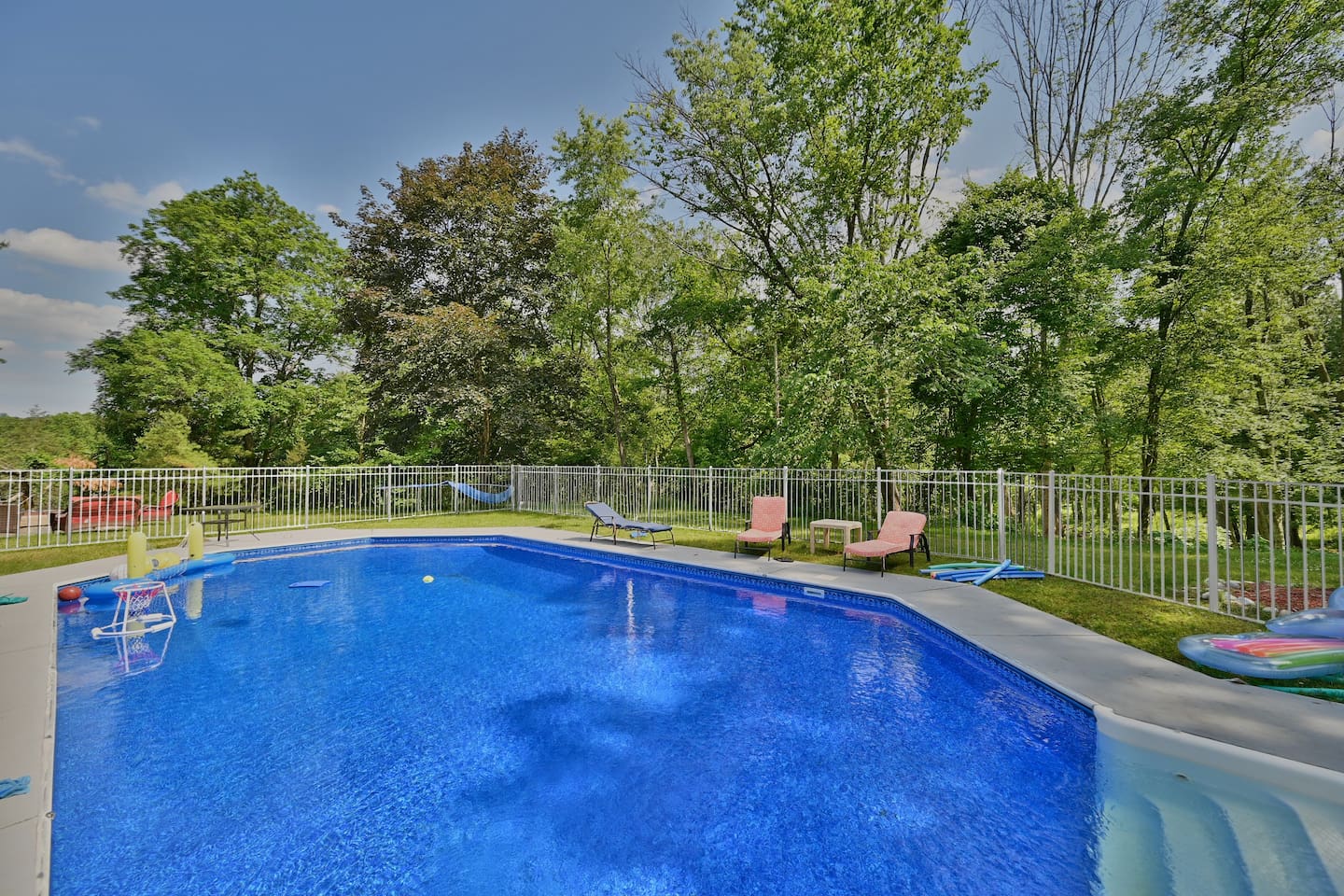 Pocono Villa in the heart of Poconos — Stroudsburg, Pennsylvania — vacation rental