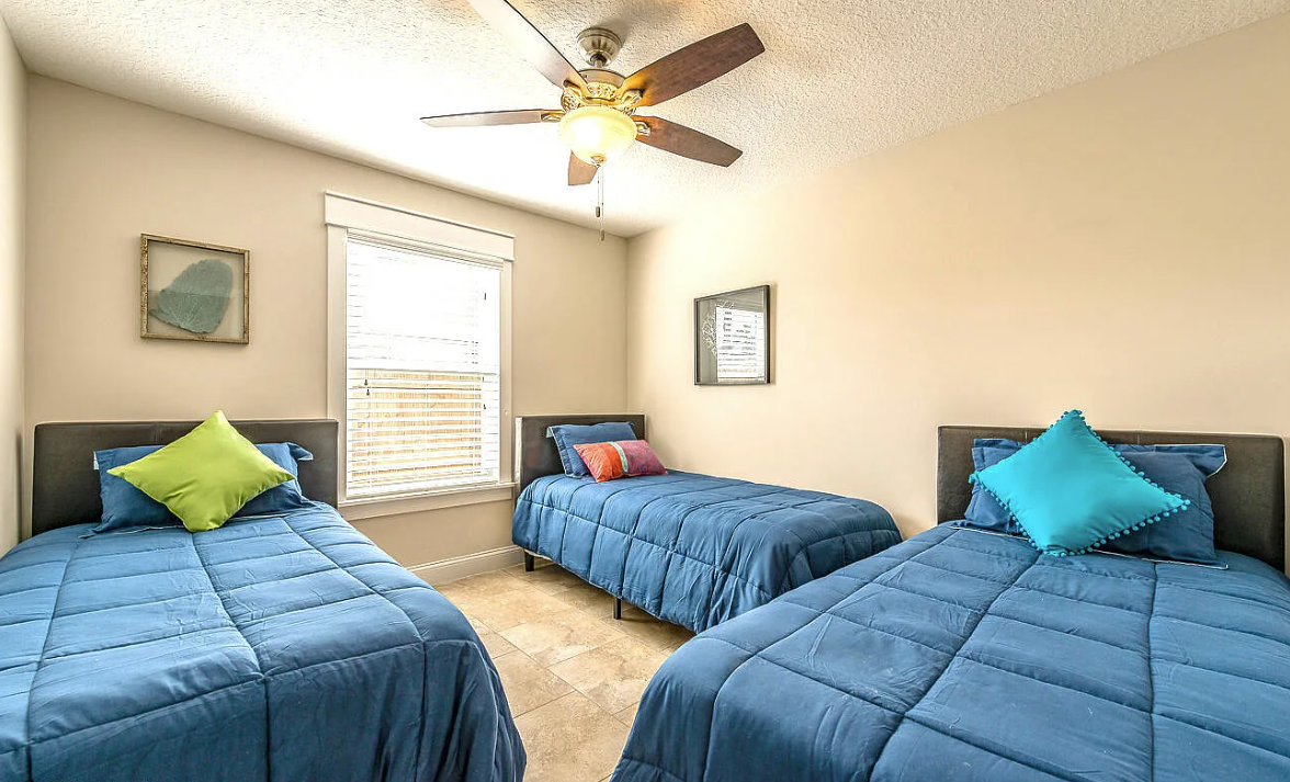 3 Twin Beds On First Floor