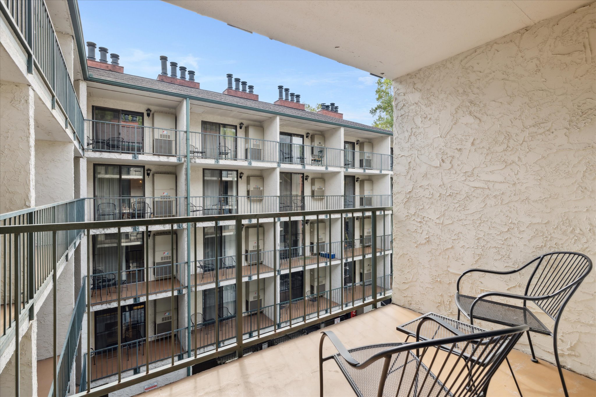 Balcony area