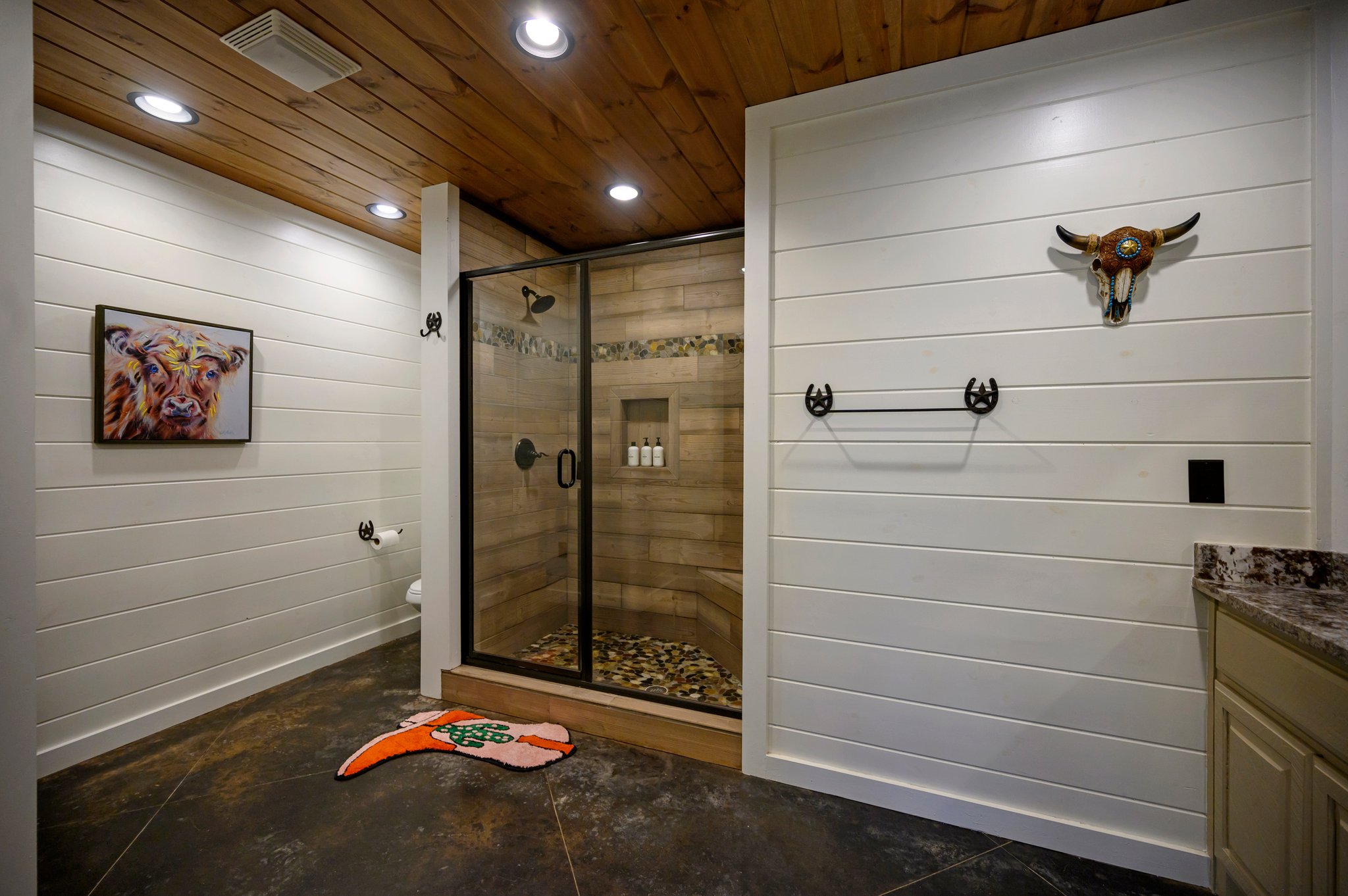 Enjoy ultimate convenience with your own en suite bathroom, complete with a refreshing walk-in shower and a clean, private toilet.