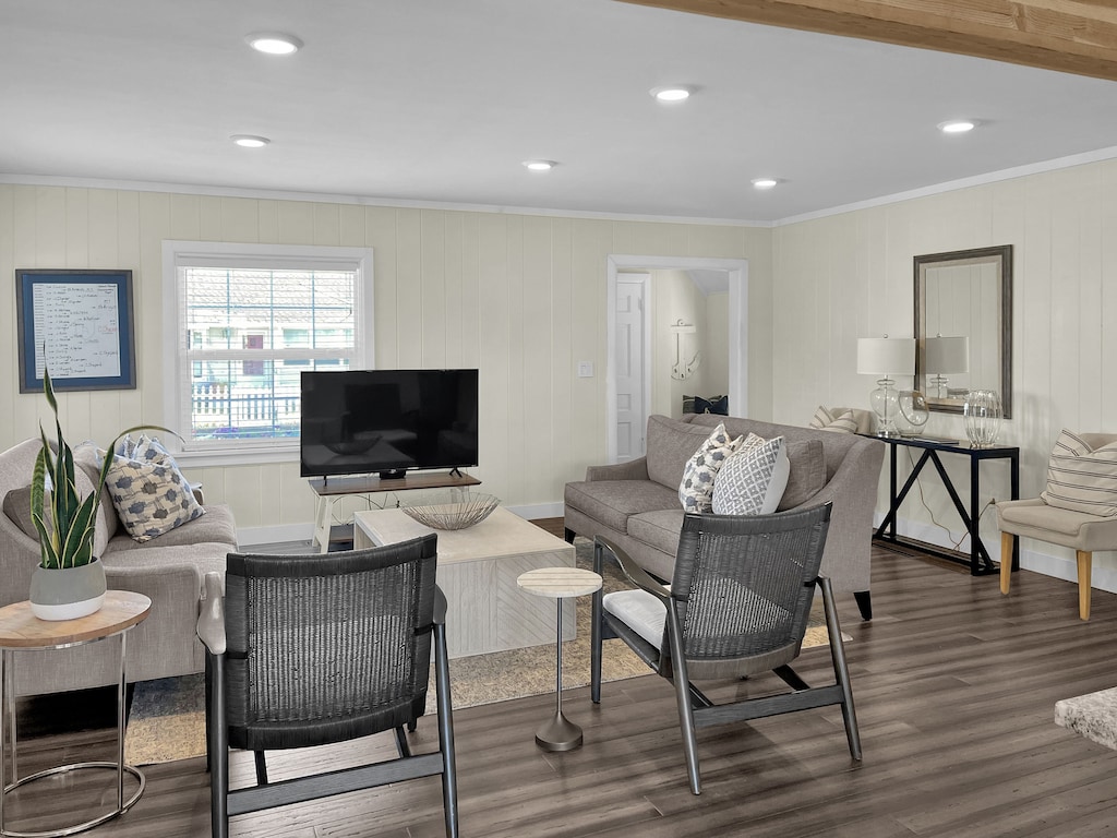 Open floor plan, view from the kitchen.