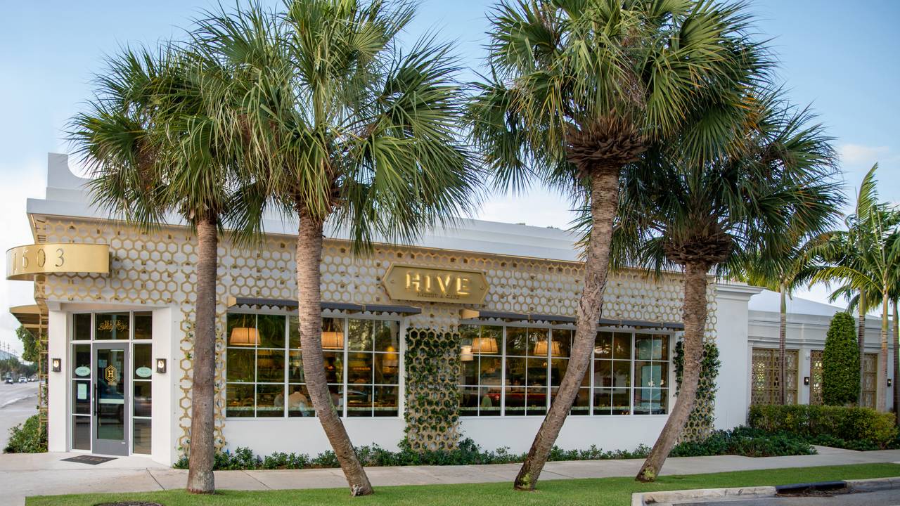 Brunch at The Hive- Bakery & Cafe