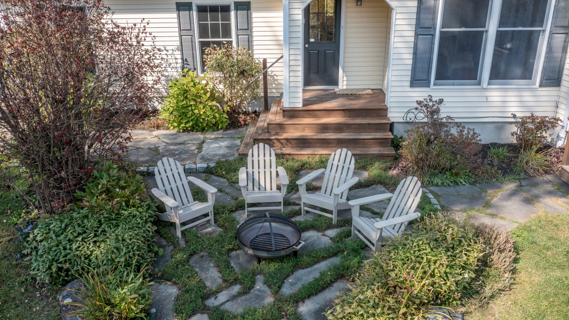 Wood burning fire pit