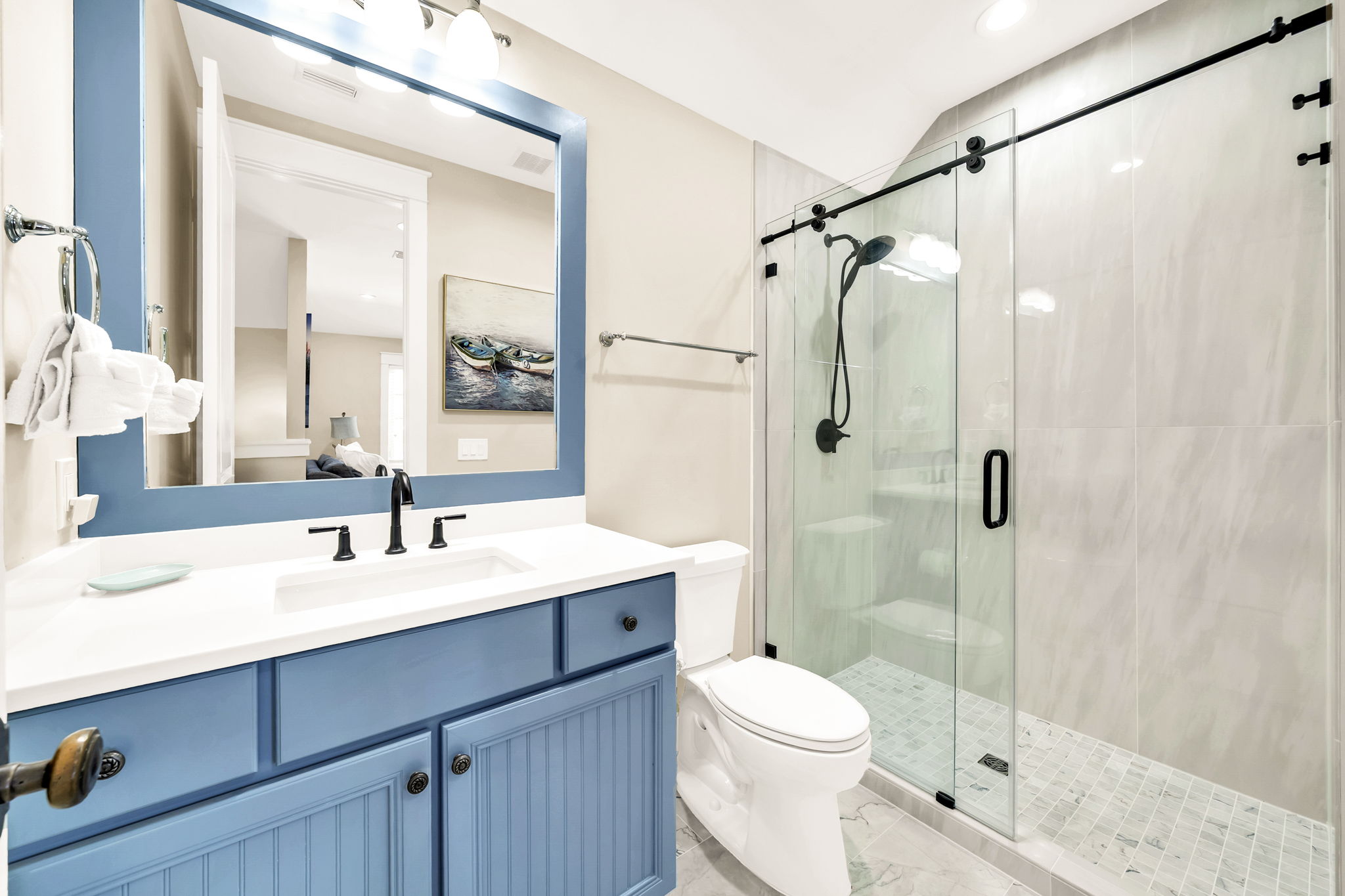 2nd Floor Hall Bathroom