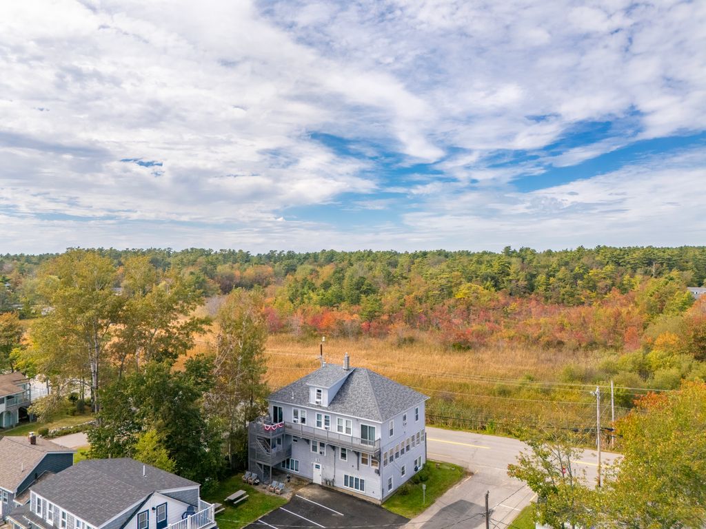 Peaceful neighborhood, perfect for a relaxing stay.
