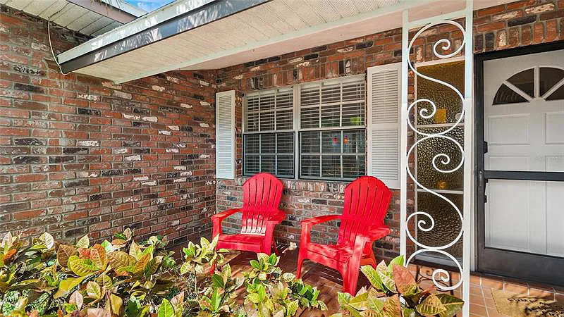As soon as you arrive, the stress starts to melt away. That's what this vacation home was made for!