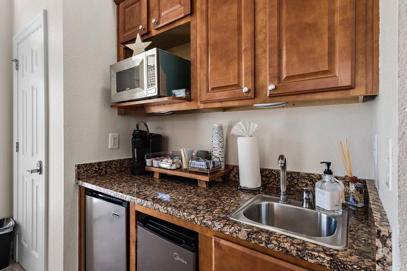 Second Floor Wet Bar