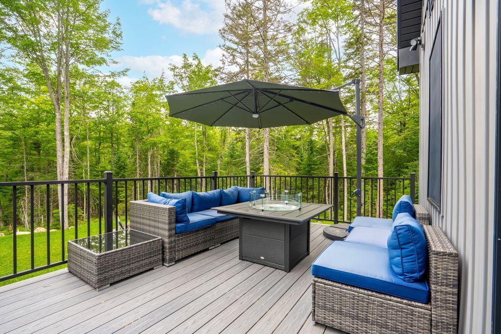 Mornings at Basecamp look like this ☀️ Pour your coffee, settle into the sun, and let the day unfold at your pace—from porch lounging to trail exploring.