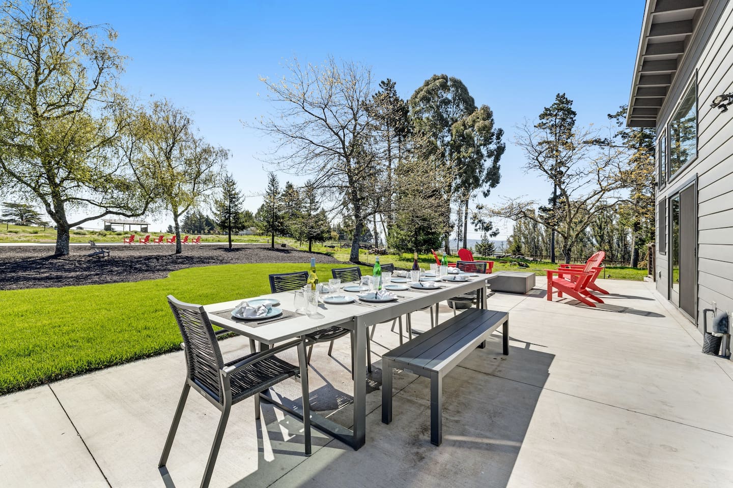 Outdoor bliss: Dining al fresco, fireside gatherings, and endless fun moments.