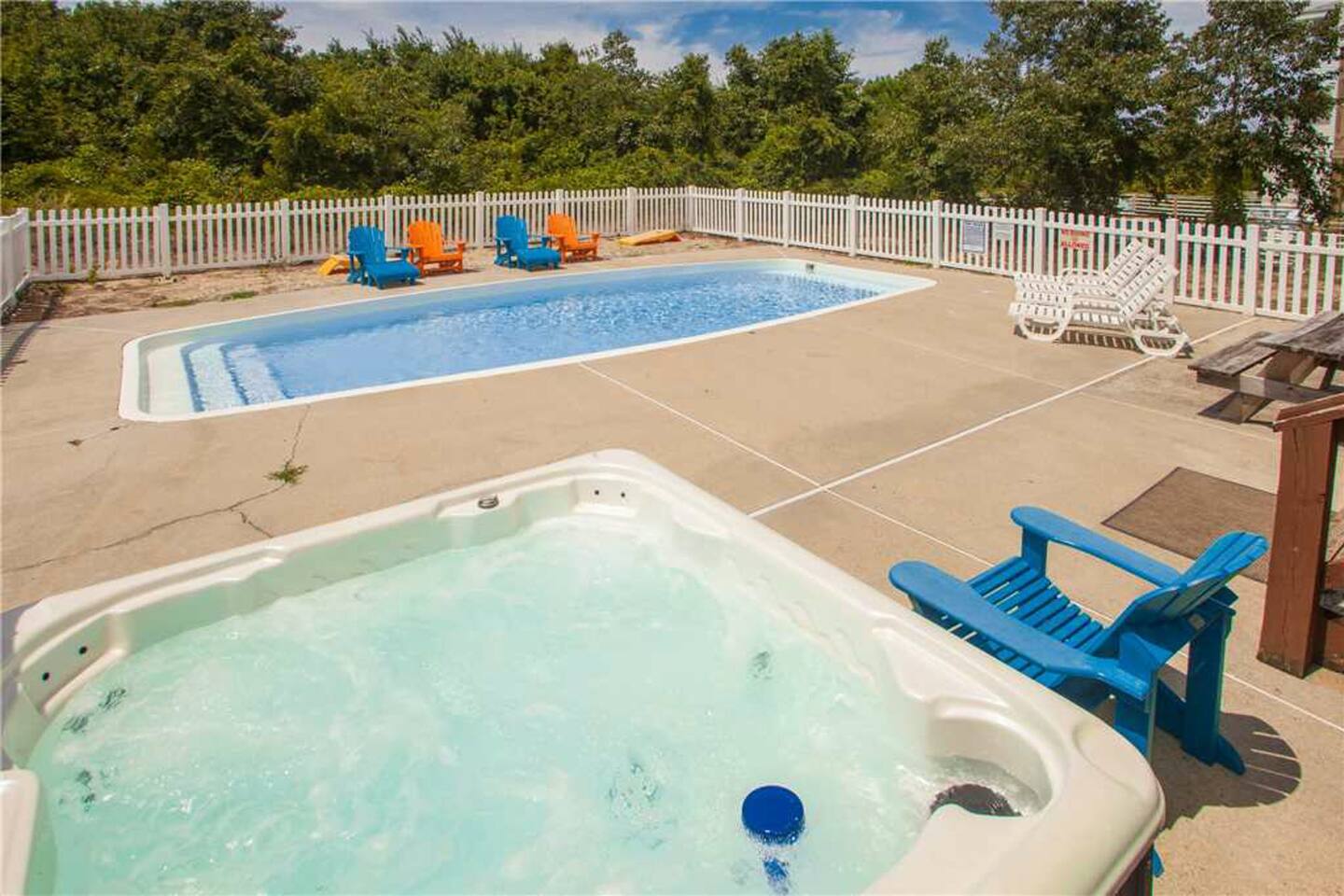 fiberglass pool max depth is 6 ft