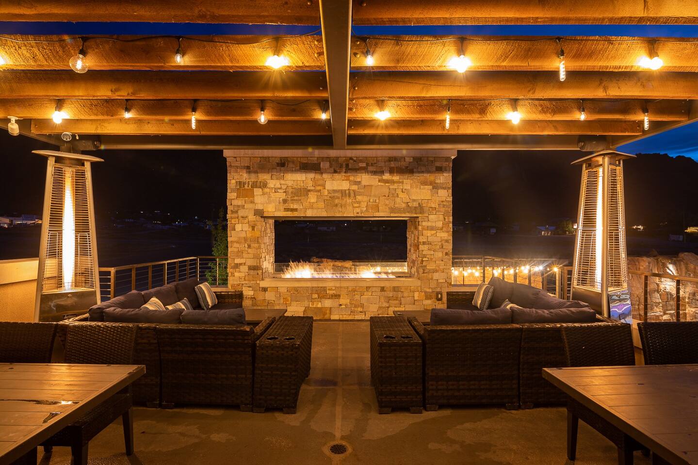 Private-party balcony on clubhouse (usage it on a first-come-first-serve)