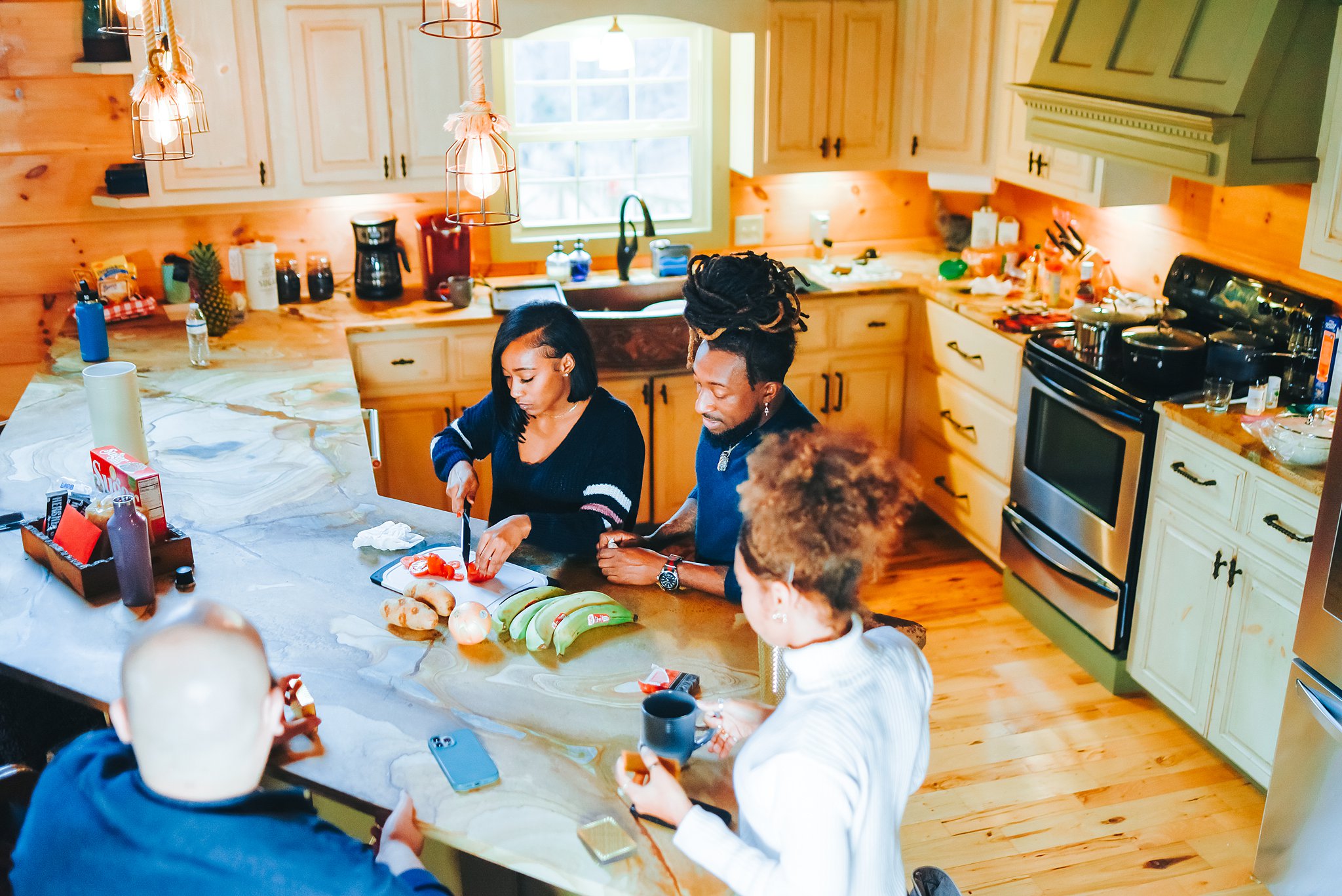 Gorgeous farmhouse kitchen with exotic granite, copper farmhouse sink and Mountain View from the window. You will LOVE cooking in this kitchen, even on vacation!