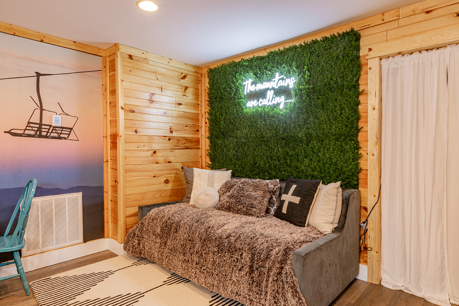 Single Daybed in Game Room
