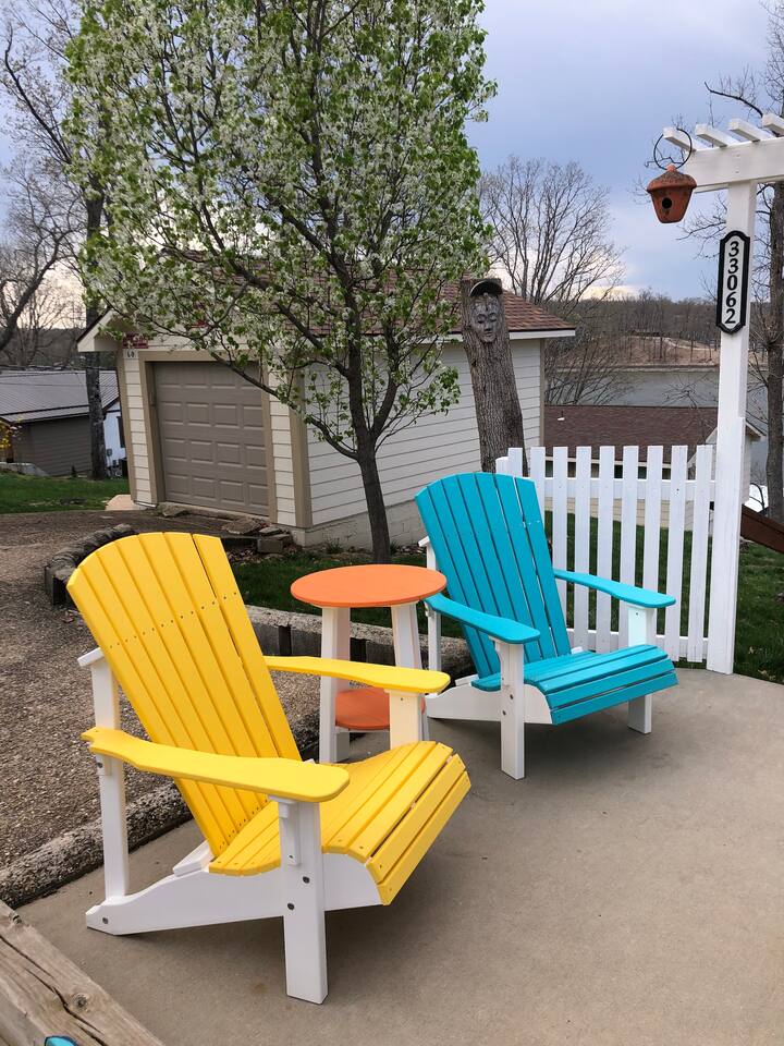Enjoy coffee in the morning on the driveway seating area. 
