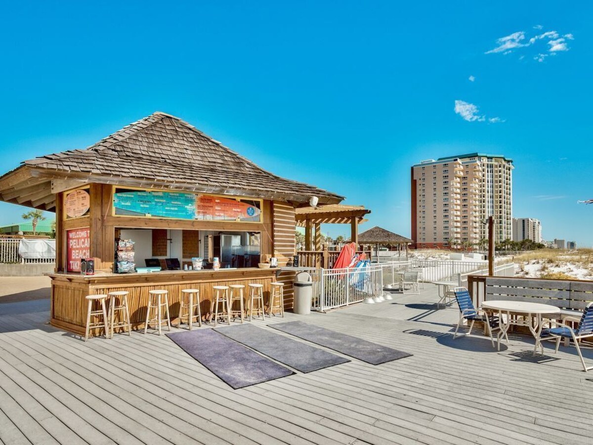 Beach front Tiki hut waiting for your order