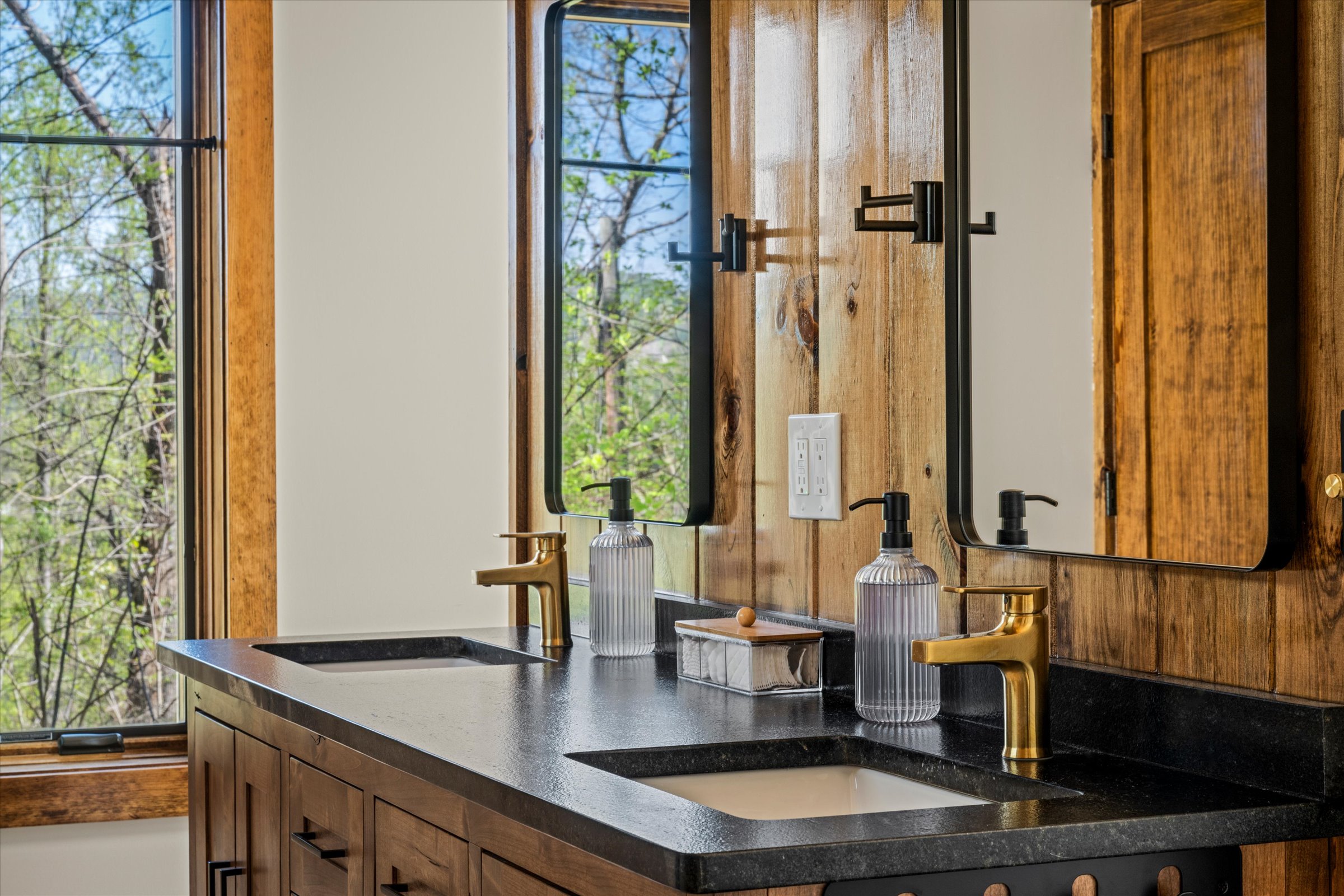 Custom vanity