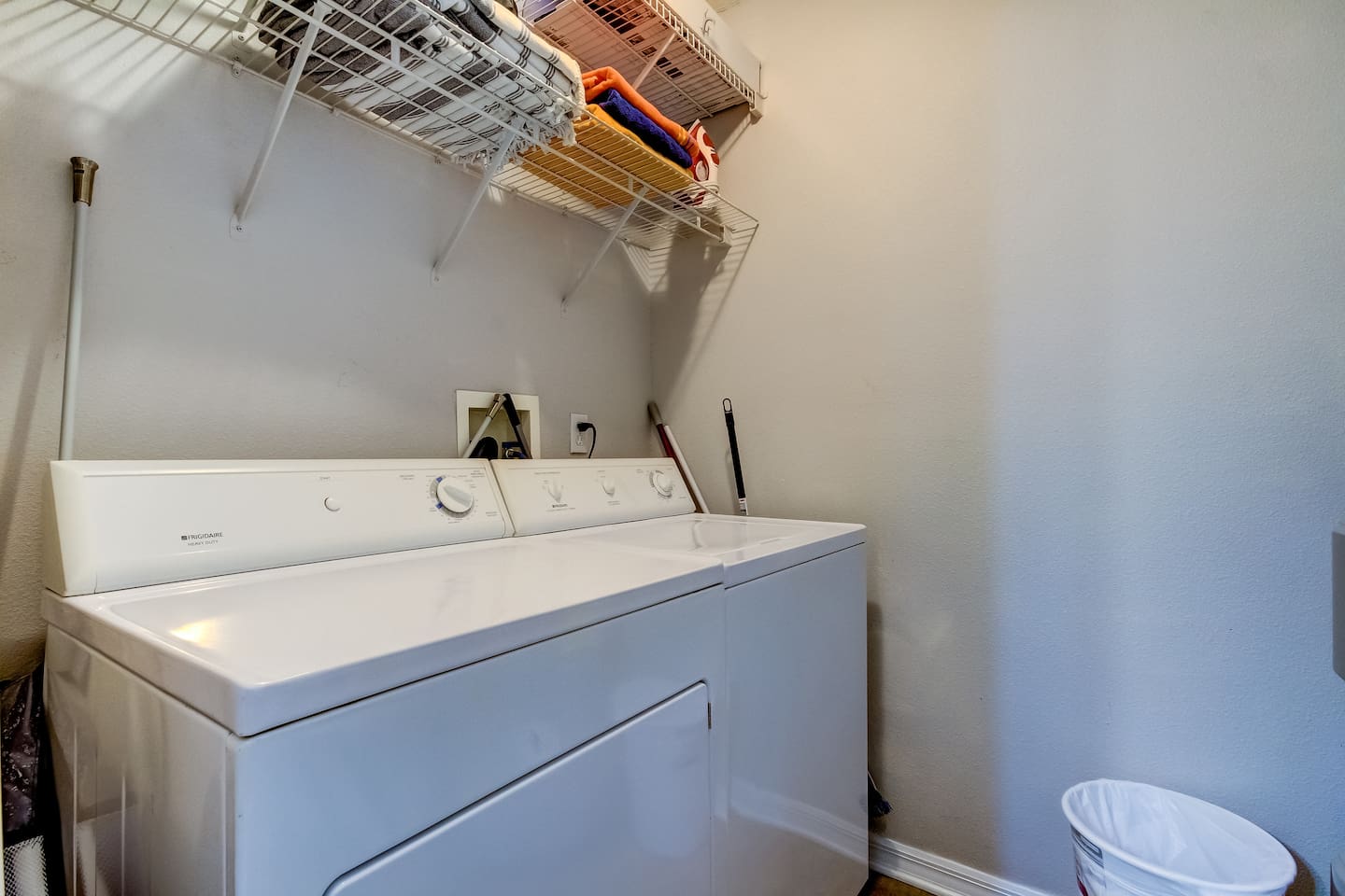 Washer & Dryer - Detergent included