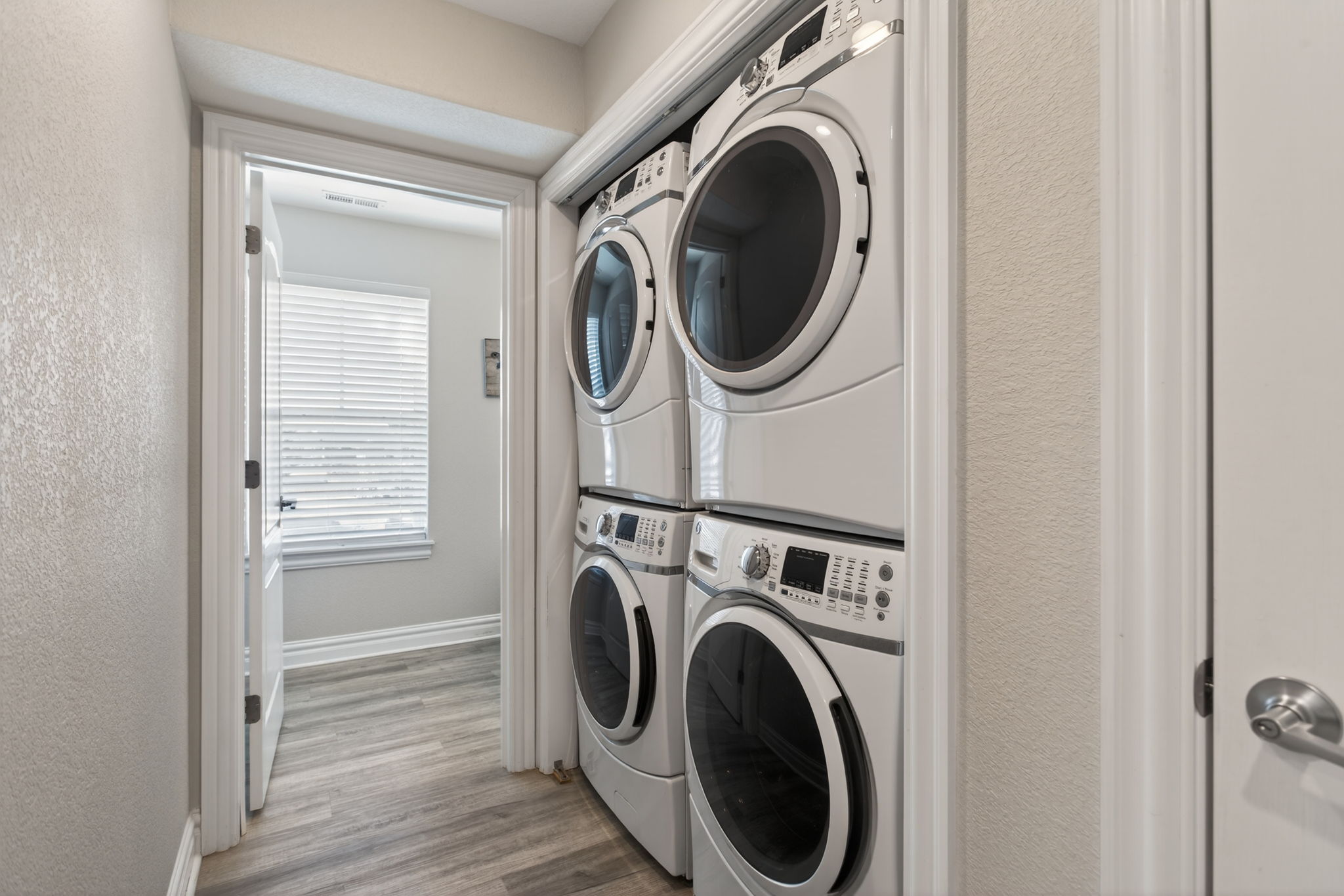 Double washer and dryer