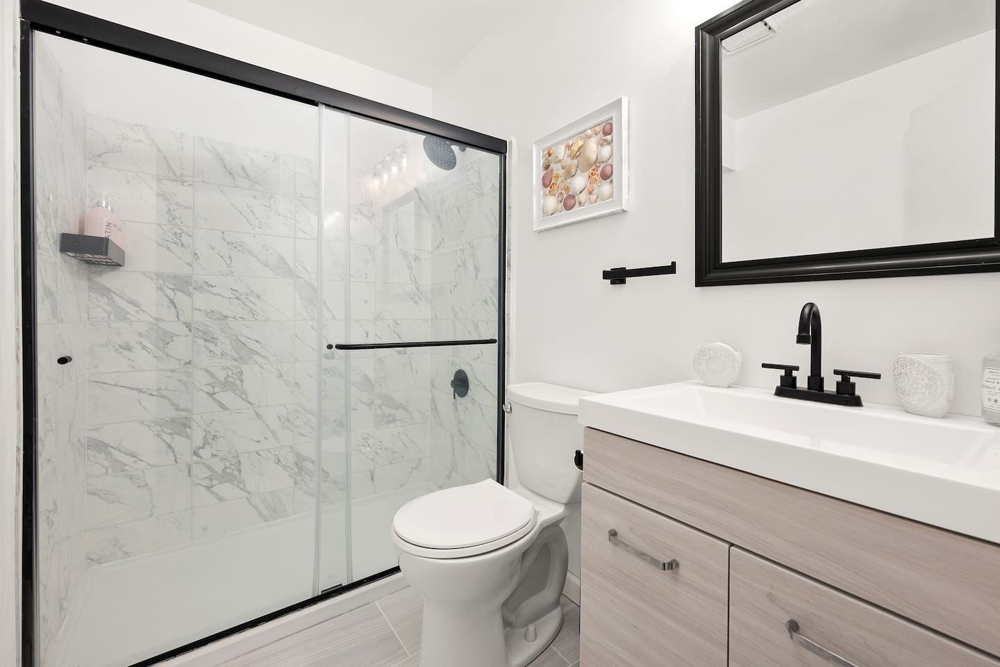 Bathroom with modern vanity 