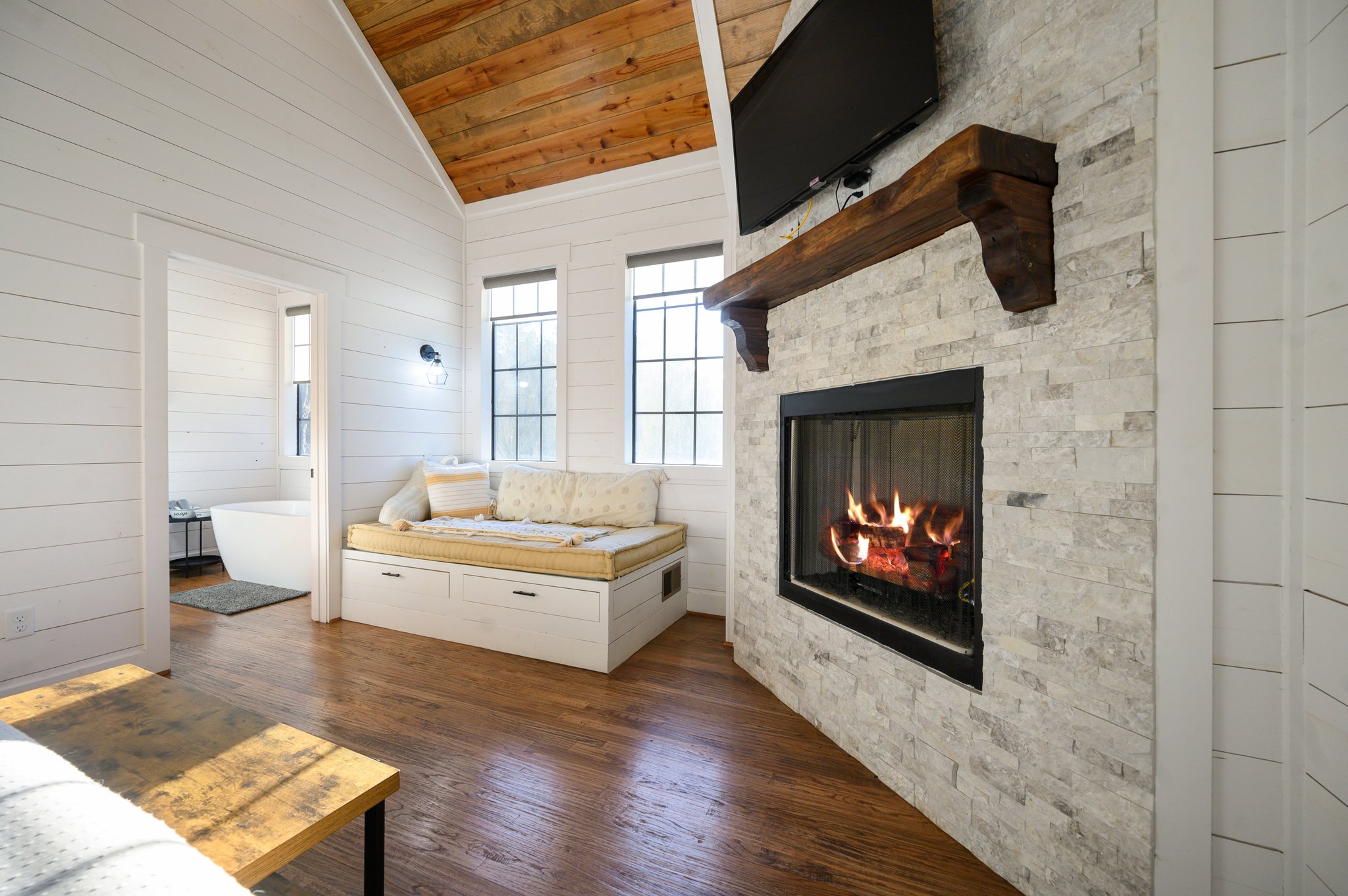 Day bed