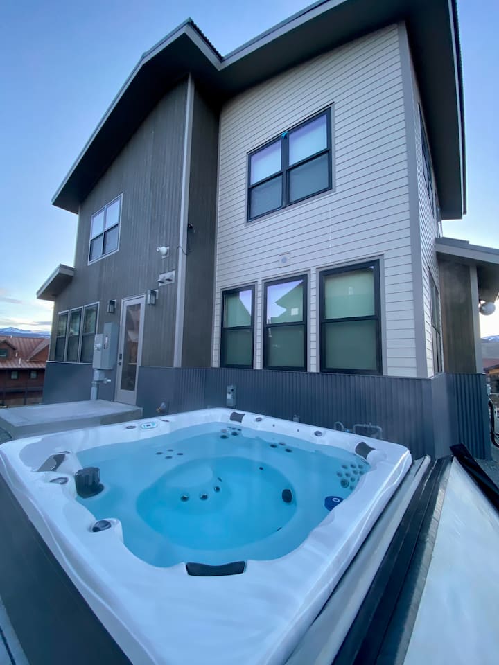 Hot Tub