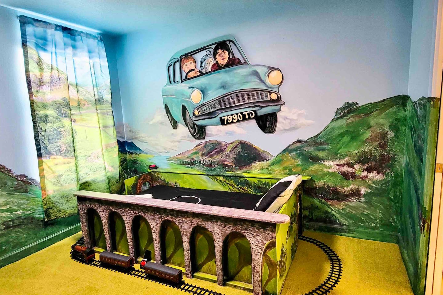 Harry Potter room includes 3 twin beds